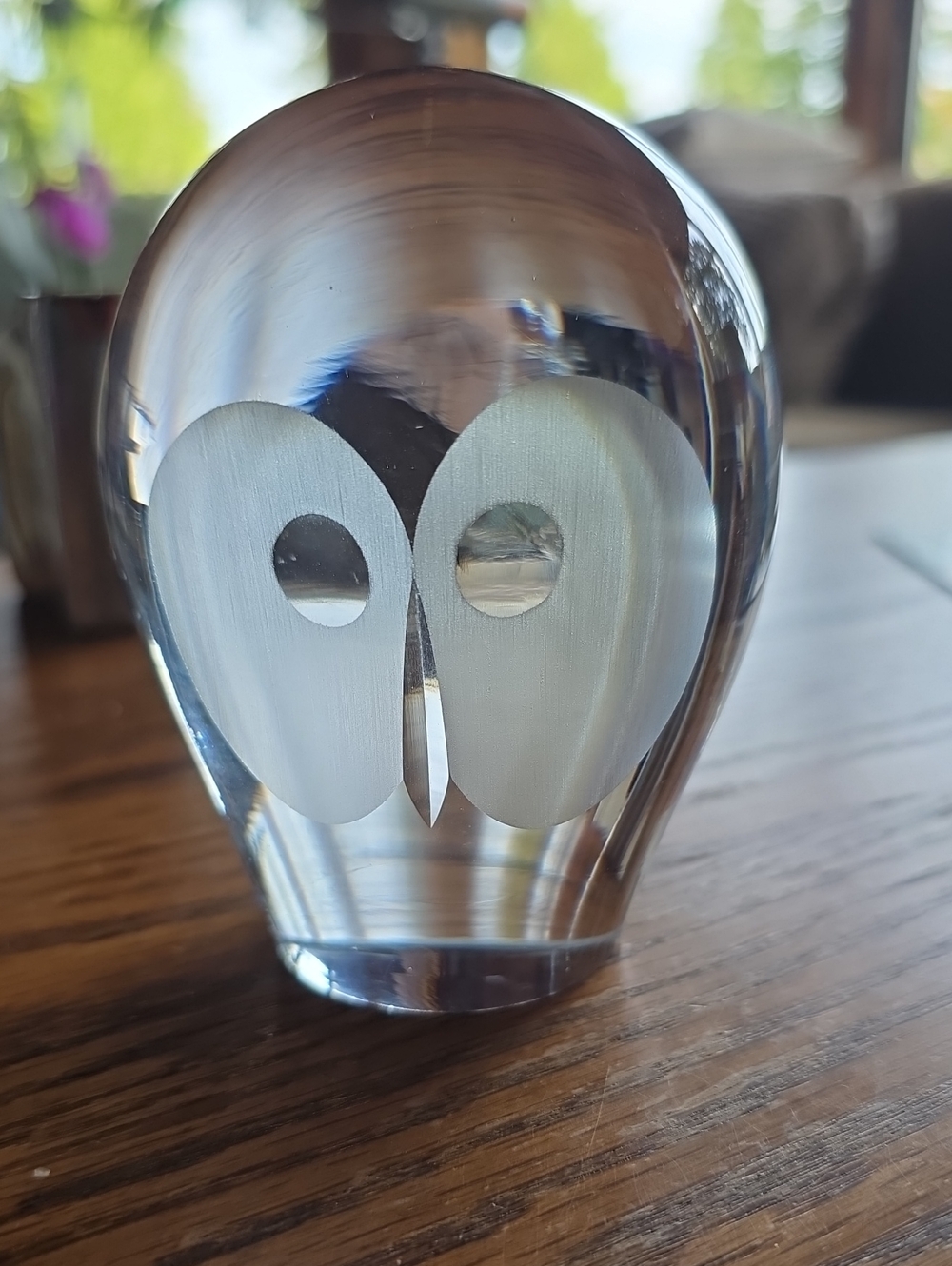 Vintage Clear Crystal OWL Paperweight With Ground Flat Base & Frosted Eyes.